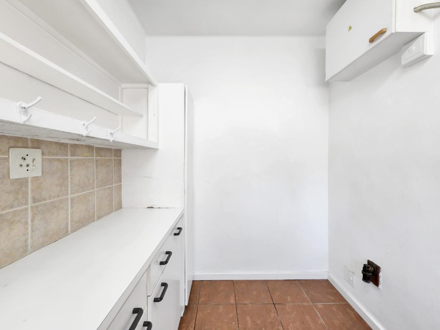 2 Bedroom Property for Sale in Green Point Western Cape